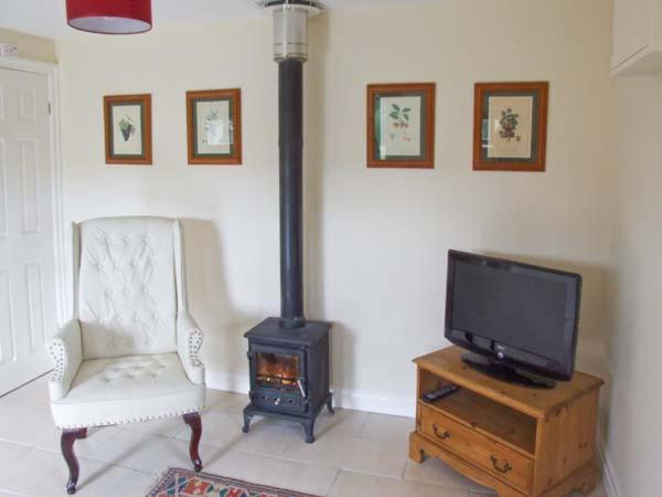 Hollins Wood Bothy Villa Wortley ภายนอก รูปภาพ